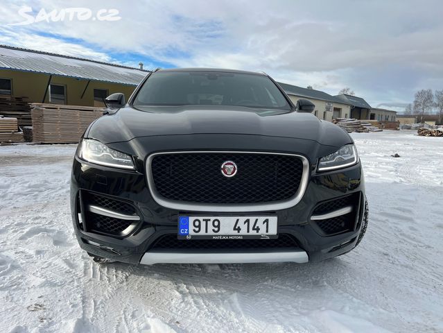 Jaguar F-Pace